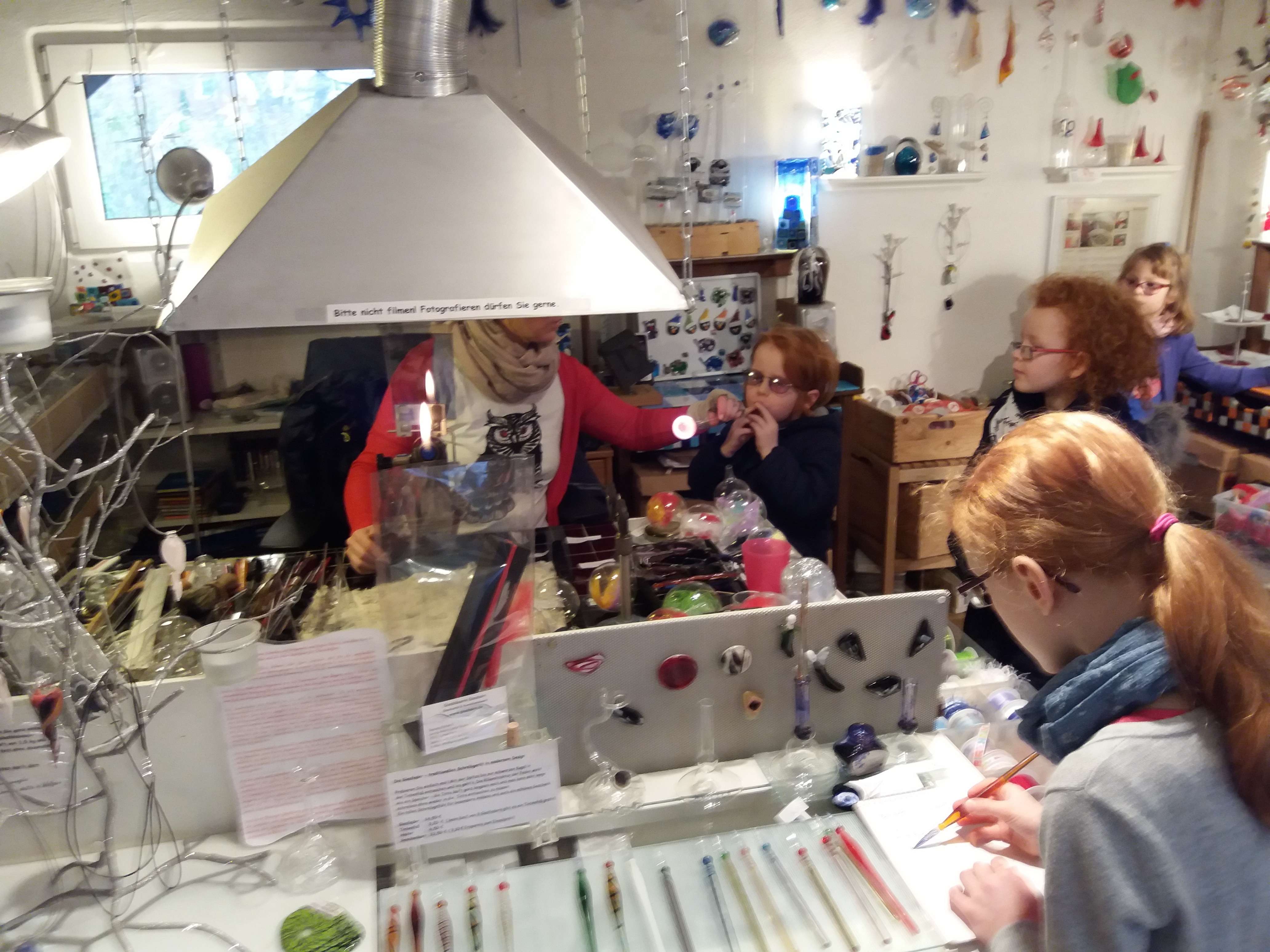 Ausflug des Kindergottesdienstes in die Glasbläserei