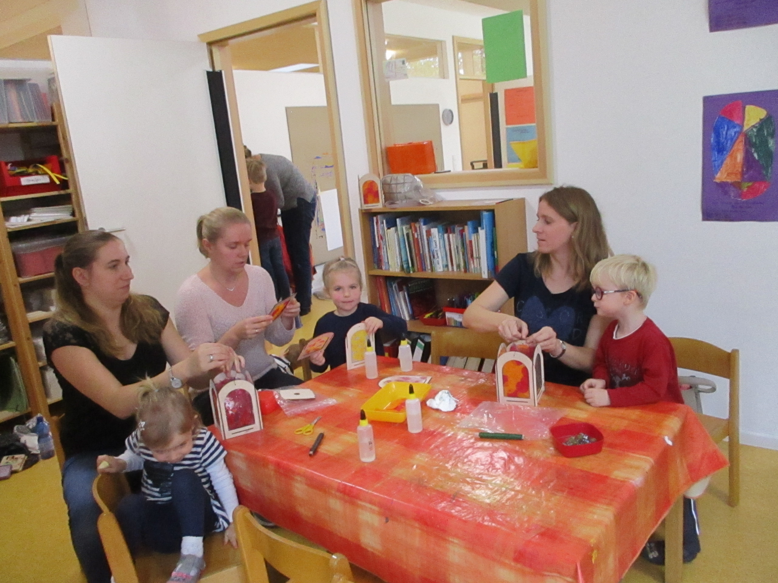 Laternenbasteln in der Kita