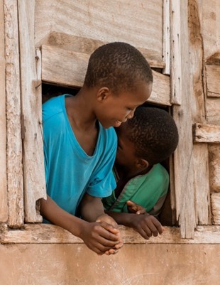 Frauenkreis - Das Leben von Kindern und Jugendlichen mit Beeinträchtigung in Tansania